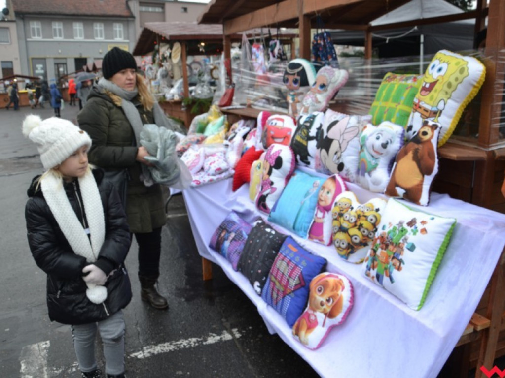Pierwszy zwiastun świąt. W Miłosławiu odbywa się Jarmark Bożonarodzeniowy