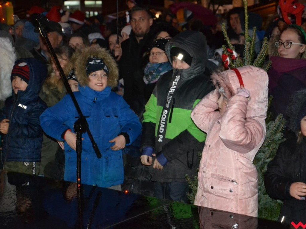 Bajkowe Mikołajki w Miłosławiu. Radości i uśmiechu dzieci nie było końca