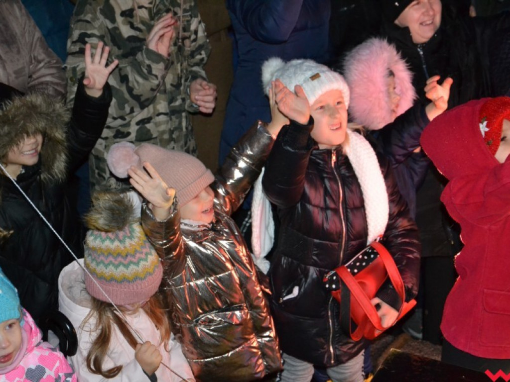 Bajkowe Mikołajki w Miłosławiu. Radości i uśmiechu dzieci nie było końca