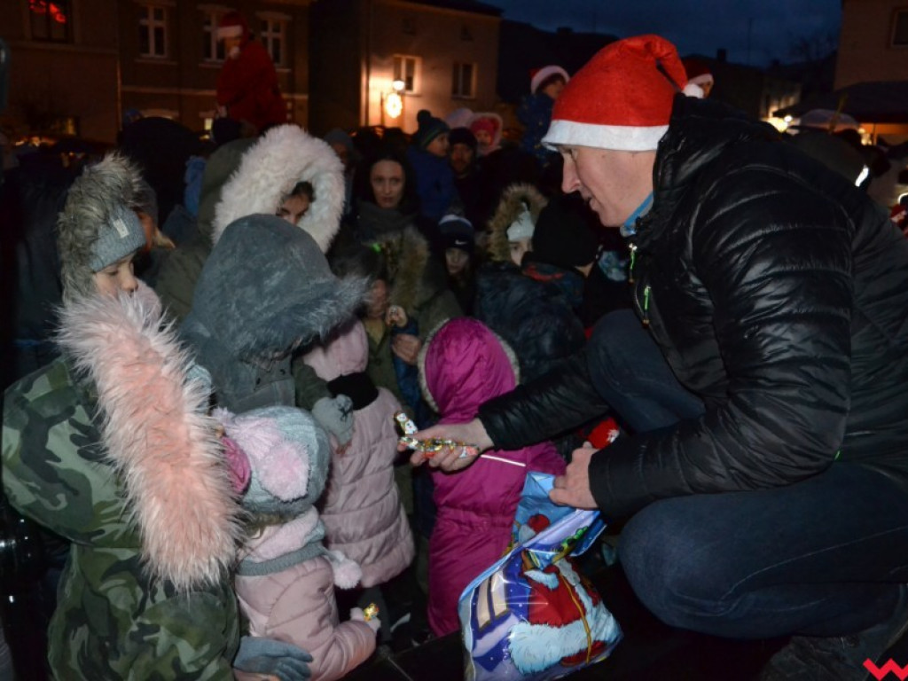 Bajkowe Mikołajki w Miłosławiu. Radości i uśmiechu dzieci nie było końca