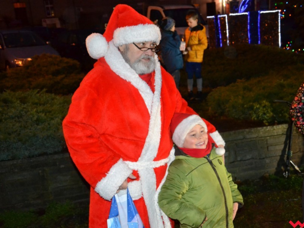 Bajkowe Mikołajki w Miłosławiu. Radości i uśmiechu dzieci nie było końca