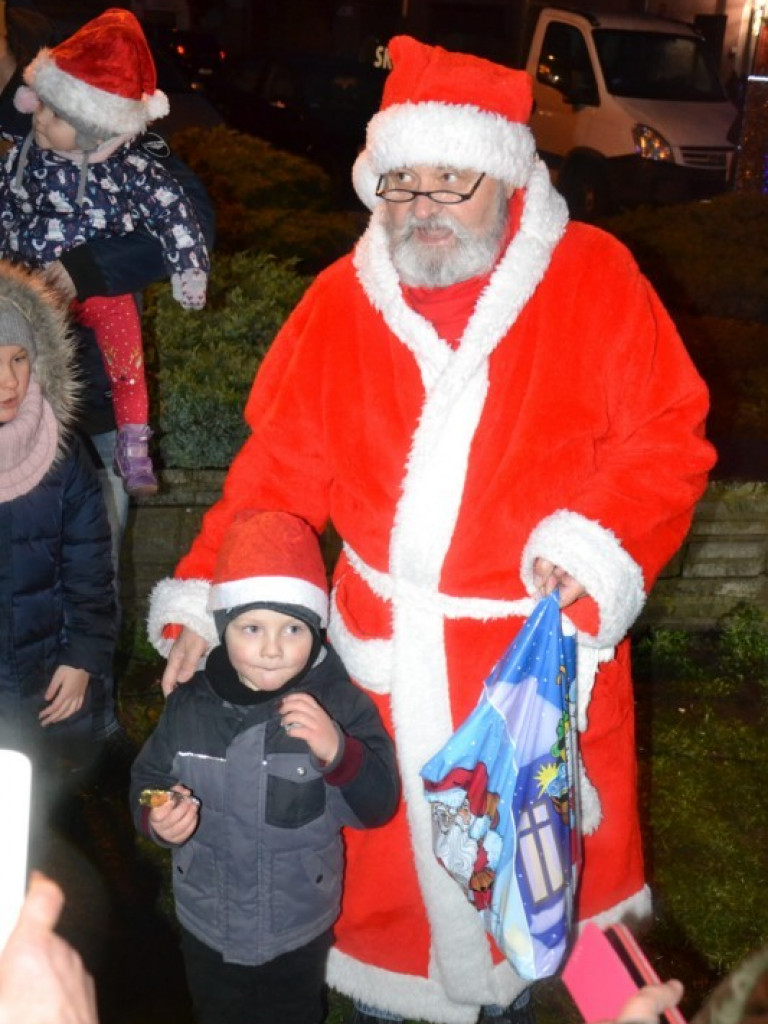 Bajkowe Mikołajki w Miłosławiu. Radości i uśmiechu dzieci nie było końca