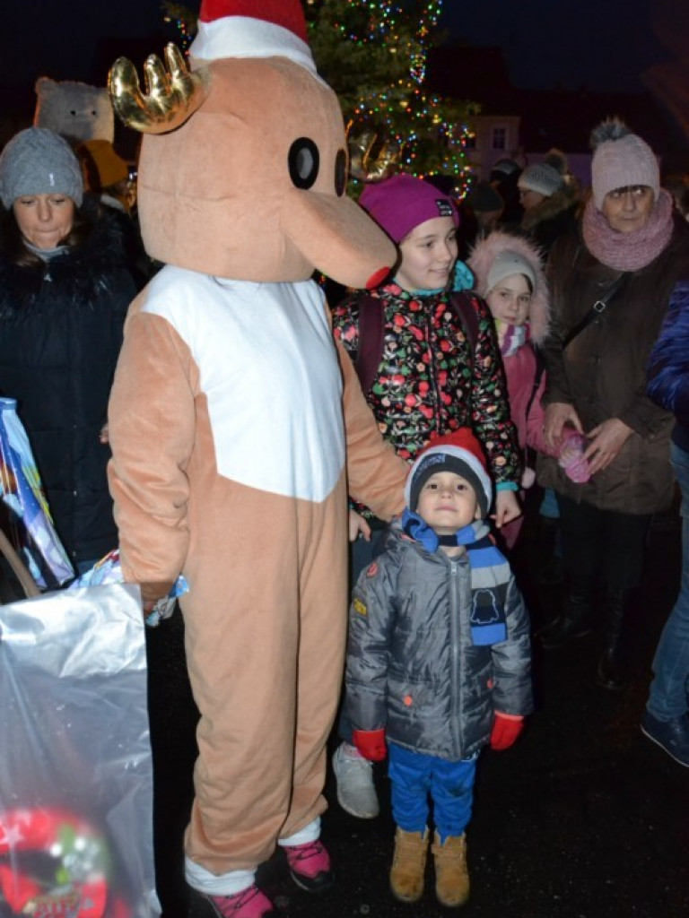 Bajkowe Mikołajki w Miłosławiu. Radości i uśmiechu dzieci nie było końca