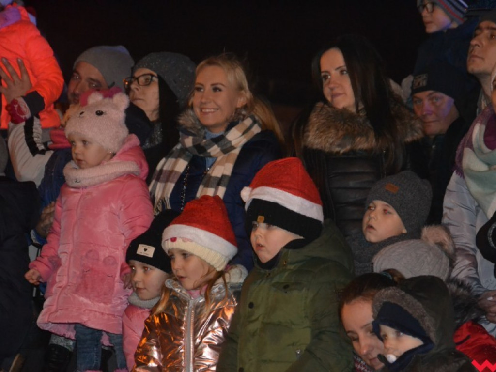 Bajkowe Mikołajki w Miłosławiu. Radości i uśmiechu dzieci nie było końca