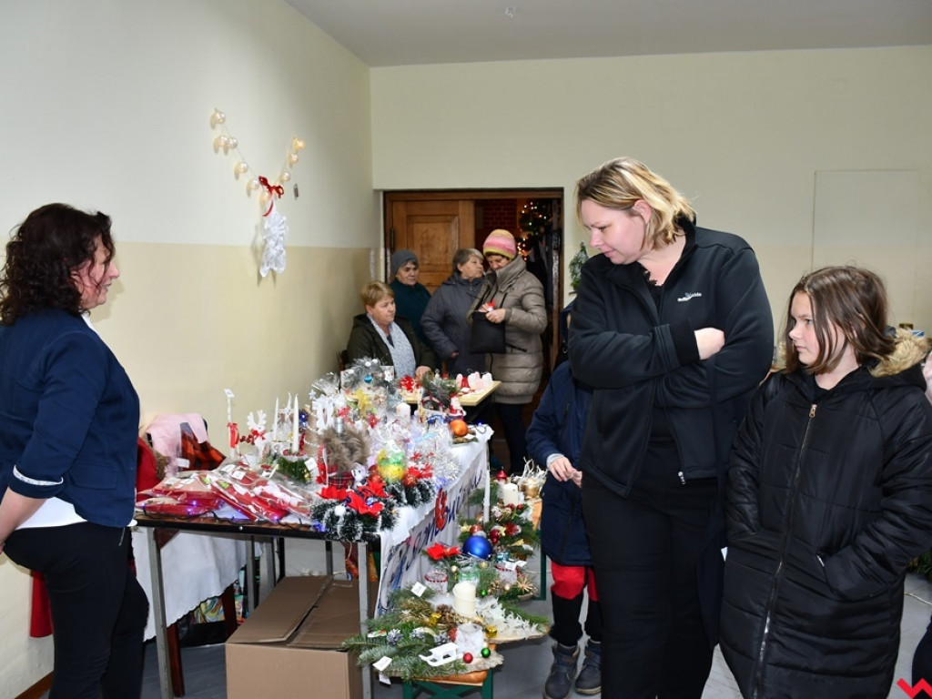 Pierwszy taki kiermasz. Gospodynie z Sokołowa zaktywizowały mieszkanców okolicy