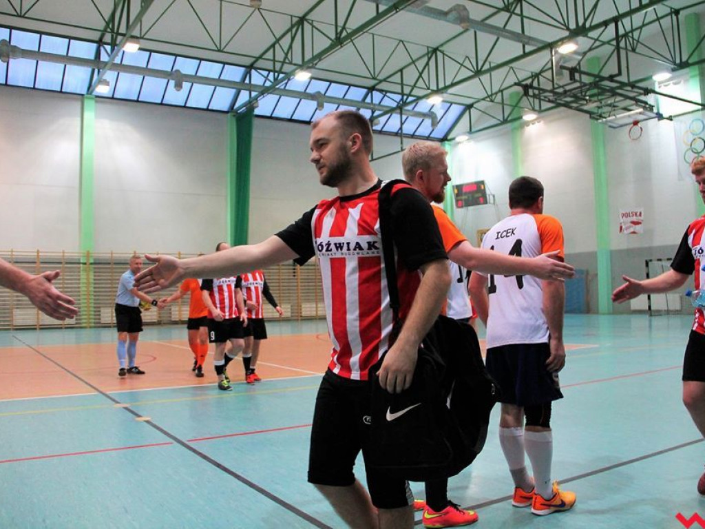 Liga halowa na półmetku rozgrywek rundy zasadniczej