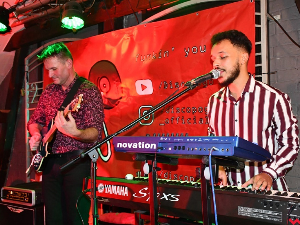 Prosta forma, głęboka treść. Rozmawiamy z Vincenzo Corsinim z DiscoPogo