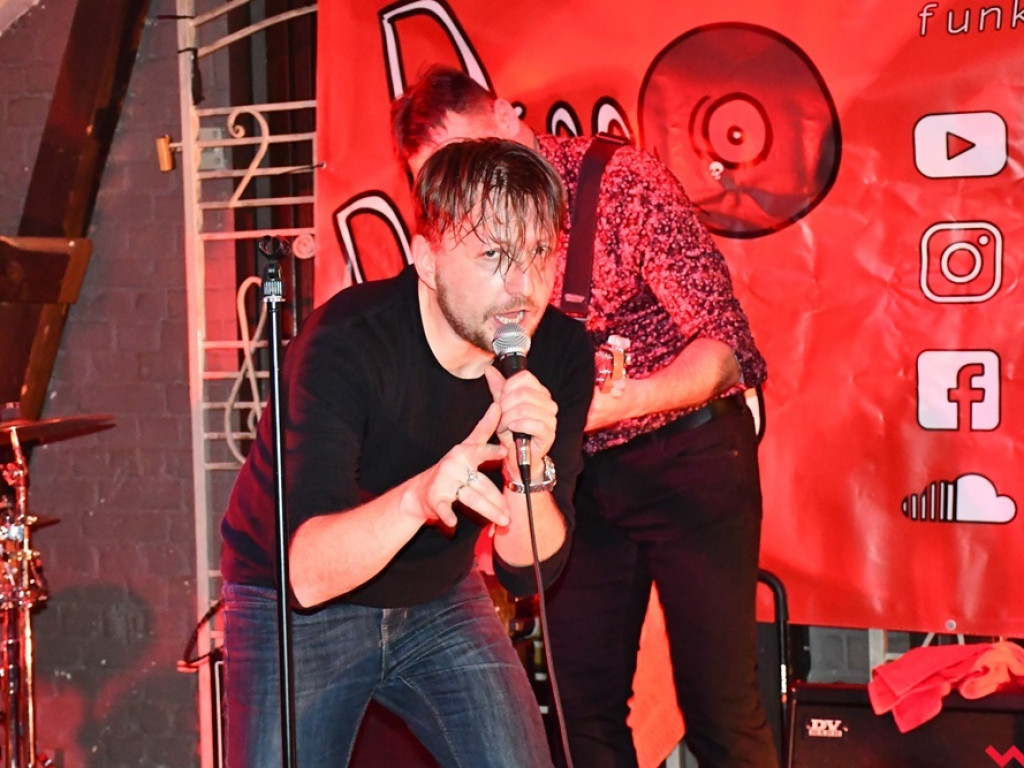 Prosta forma, głęboka treść. Rozmawiamy z Vincenzo Corsinim z DiscoPogo