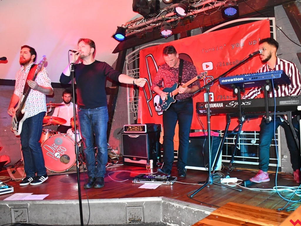 Prosta forma, głęboka treść. Rozmawiamy z Vincenzo Corsinim z DiscoPogo