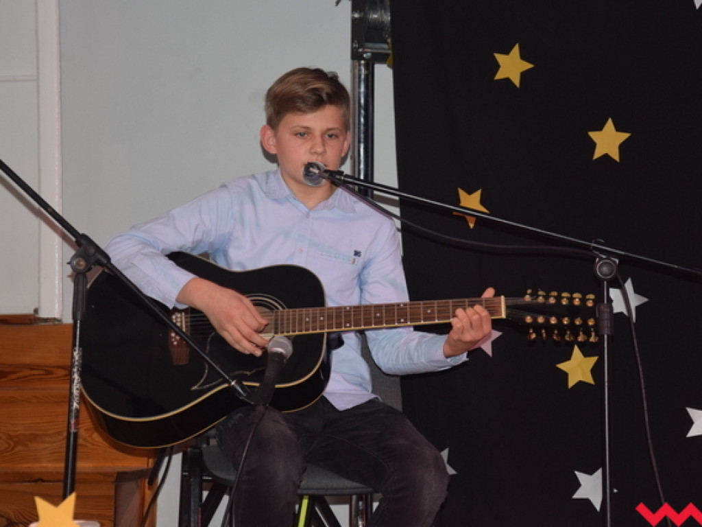 Świąteczny koncert w Kołaczkowie. Młodzi wykonawcy wzruszyli publiczność do łez