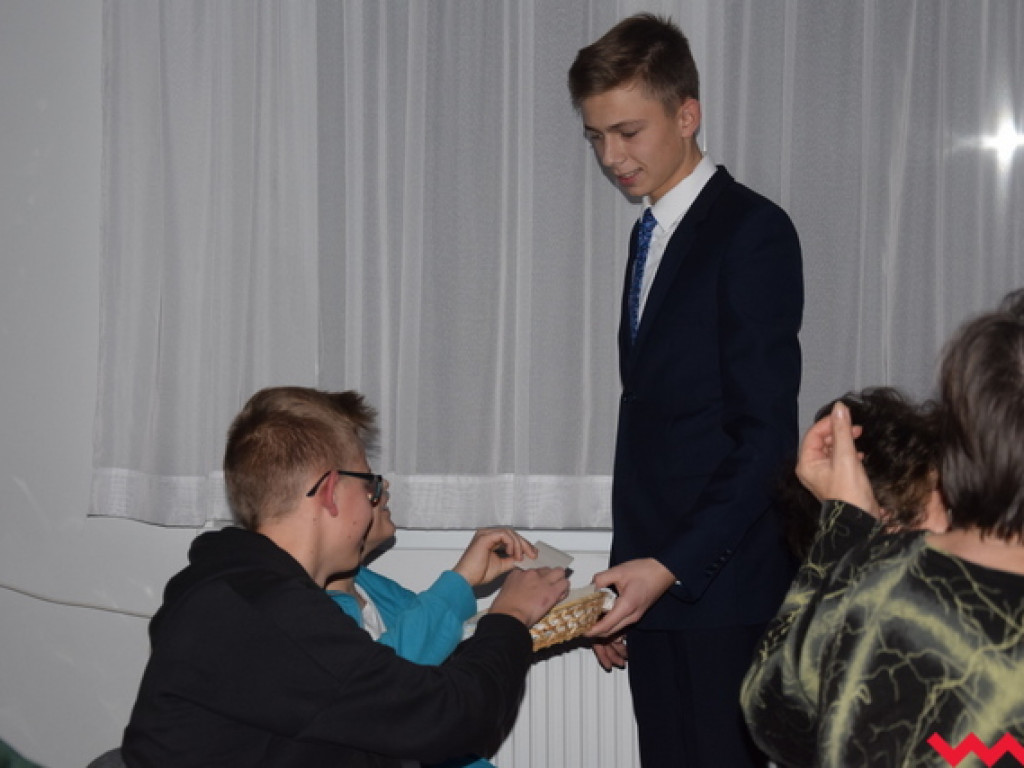 Świąteczny koncert w Kołaczkowie. Młodzi wykonawcy wzruszyli publiczność do łez