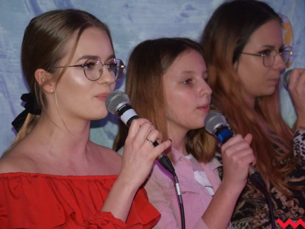 Świąteczny koncert w Kołaczkowie. Młodzi wykonawcy wzruszyli publiczność do łez