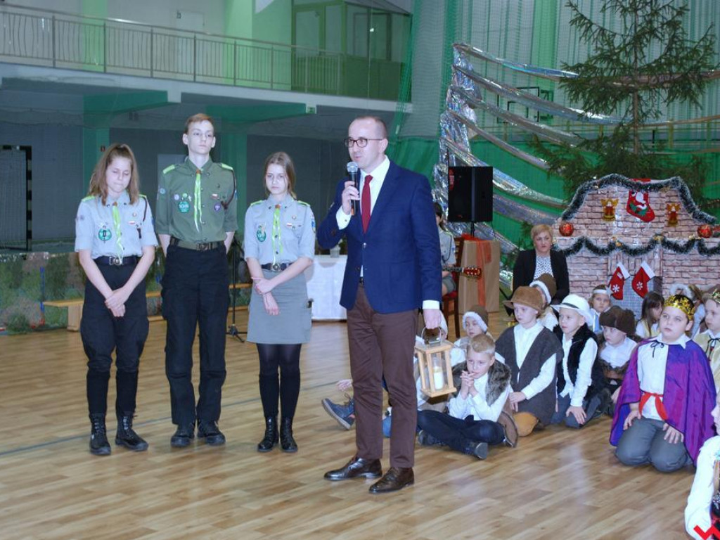 Uczniowie Szkoły Podstawowej wystawili jasełka