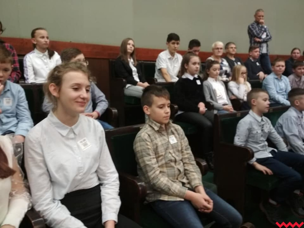 Wizyta w Sejmie uczniów ze szkoły w Pietrzykowie