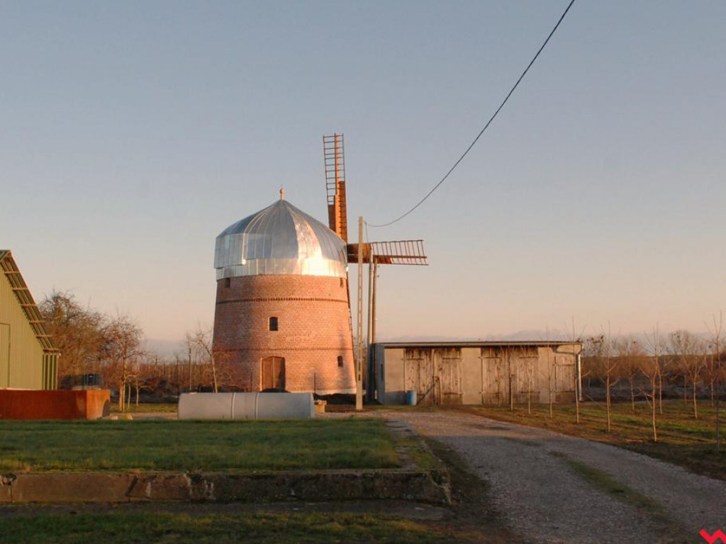 Wiatrak holenderski to kolejna atrakcja Pyzdr