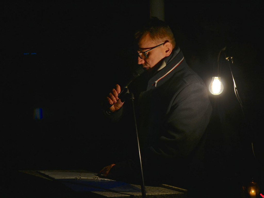 Czy umiemy być wdzięczni? Hołd dla Powstańców Wielkopolskich w świetle rac
