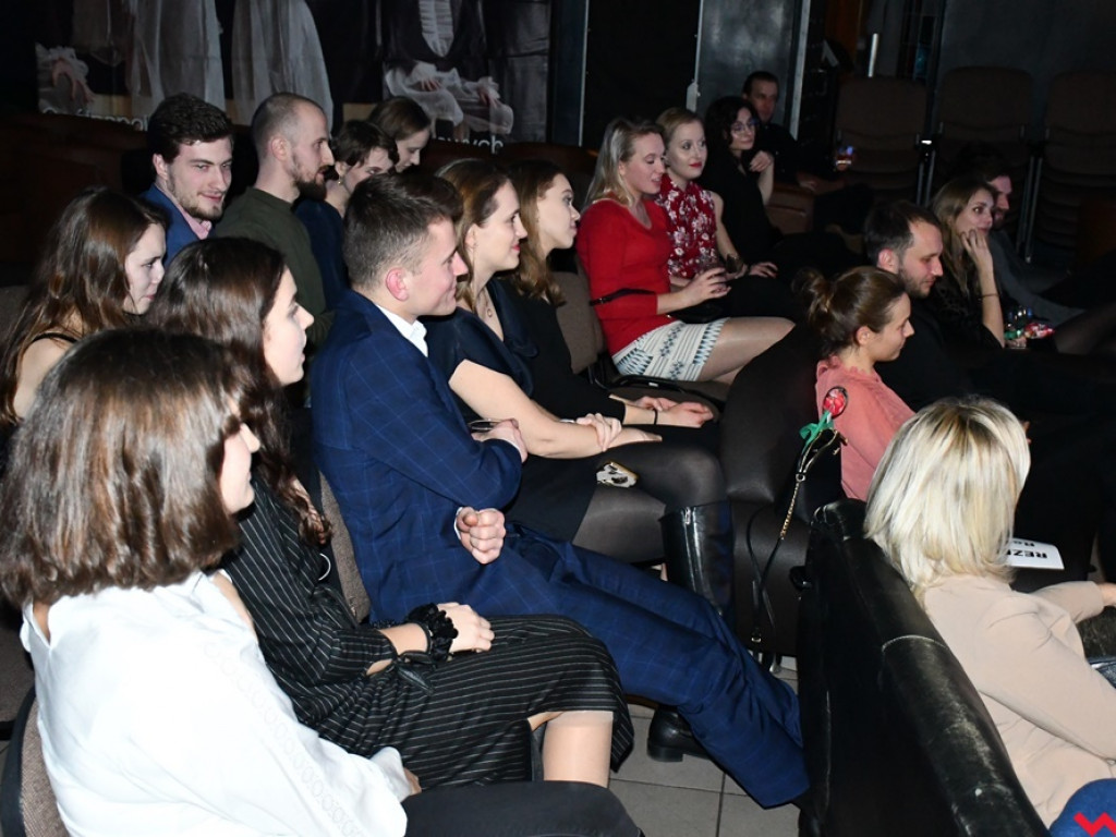 Teatr Otczapy ma 10 lat. Tak wyglądał jubileuszowy spektakl