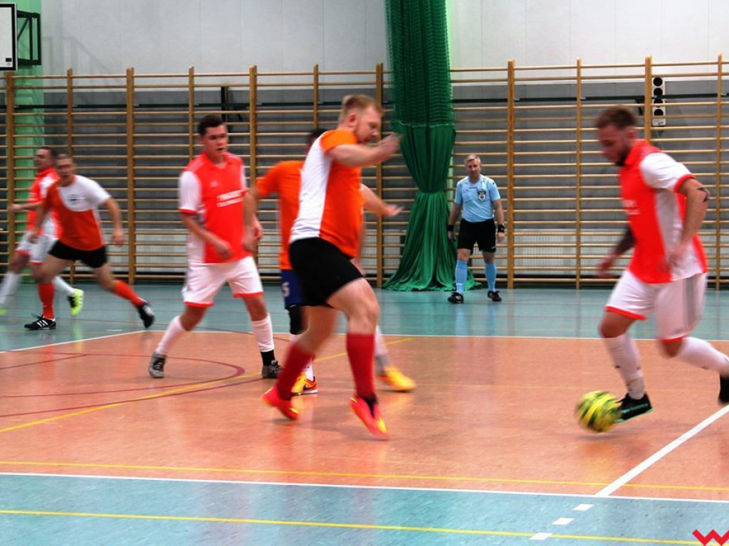 Liga halowa na finiszu rundy zasadniczej