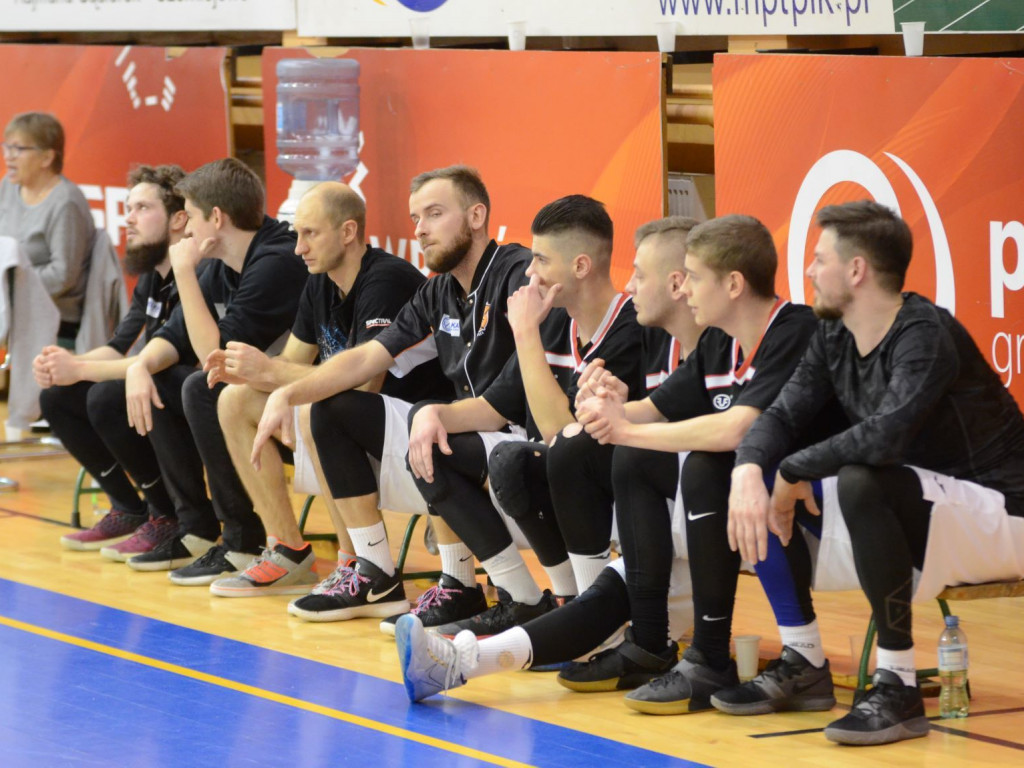 Bój poprowadził debiutant. Rycerze rozbici w pył