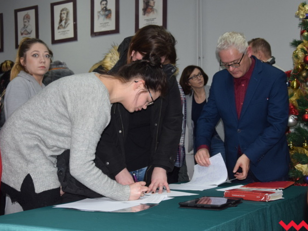 Szkoła w Grabowie Królewskim nie zostanie zlikwidowana – zapewnia poseł Zbigniew Dolata