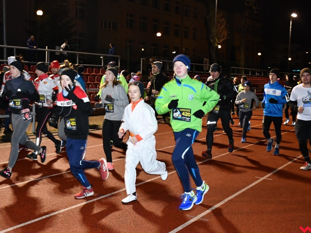 [WOŚP 2020] Biegną po światełko do nieba. Wyruszyła jubileuszowa sztafeta