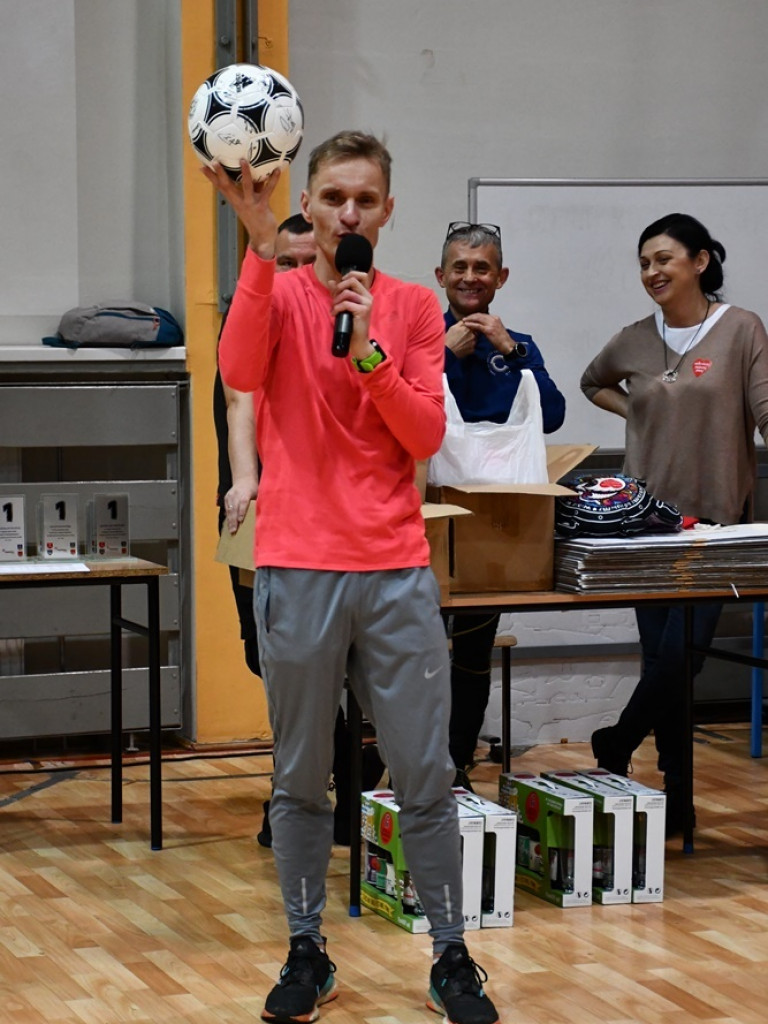 [WOŚP 2020] Biegną po światełko do nieba. Wyruszyła jubileuszowa sztafeta