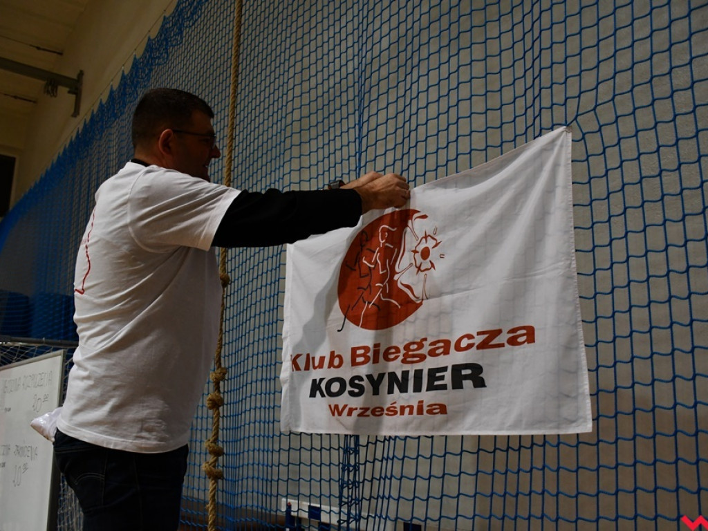 [WOŚP 2020] Biegną po światełko do nieba. Wyruszyła jubileuszowa sztafeta
