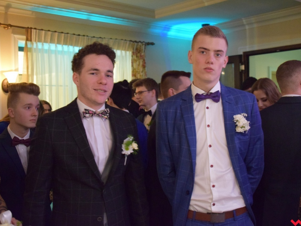 Polonez „Sienkiewicza”. Licealiści sto dni przed maturą