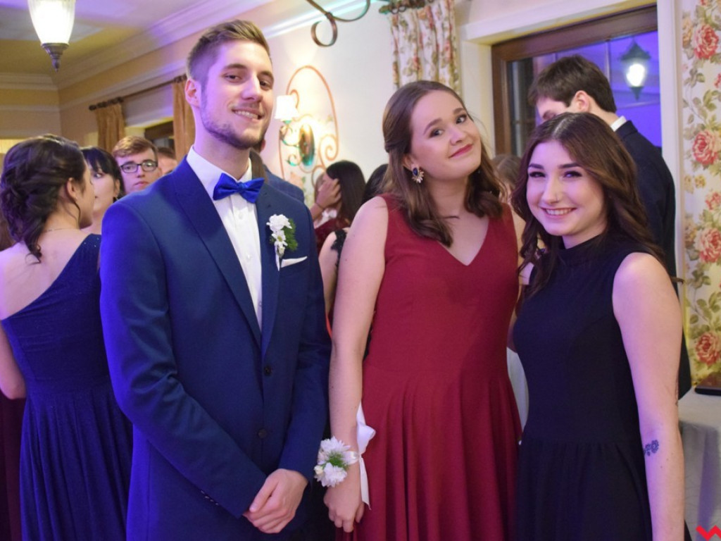 Polonez „Sienkiewicza”. Licealiści sto dni przed maturą