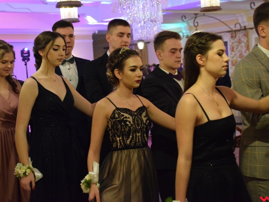 Polonez „Sienkiewicza”. Licealiści sto dni przed maturą