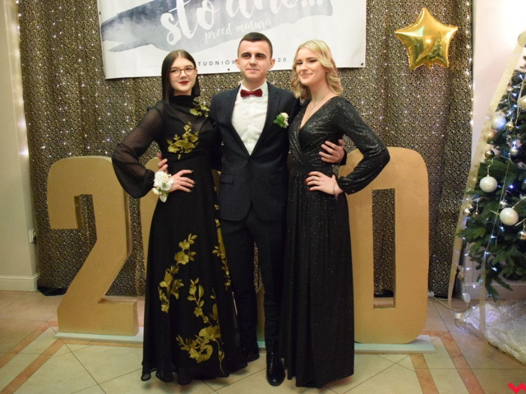 Polonez „Sienkiewicza”. Licealiści sto dni przed maturą