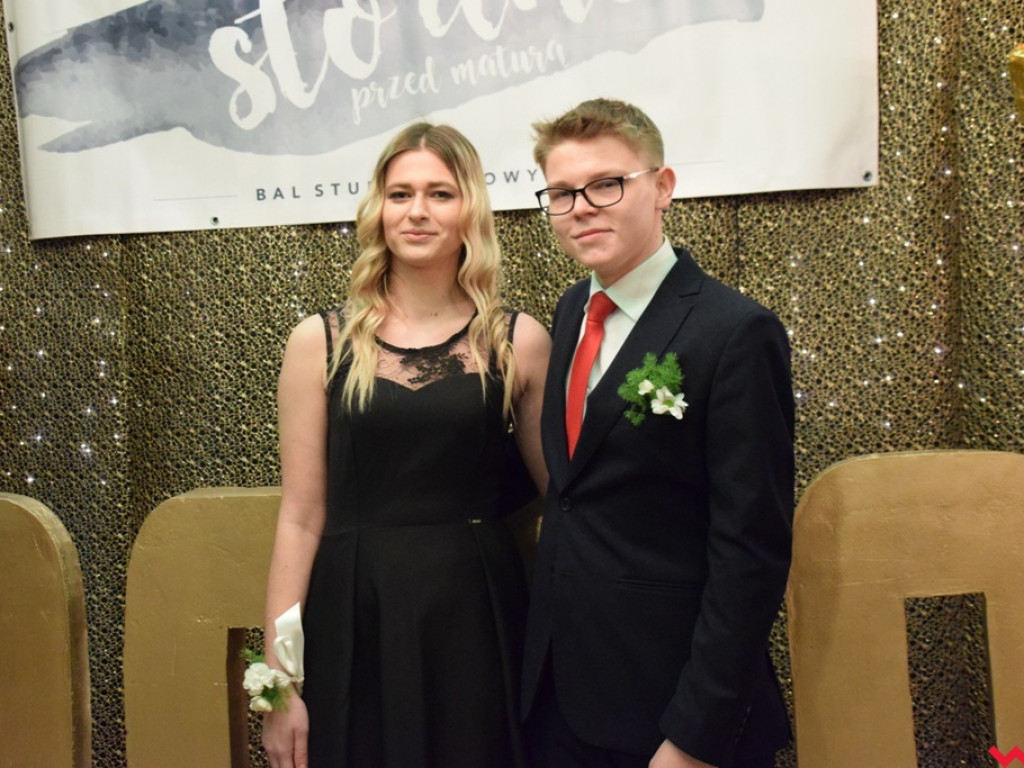 Polonez „Sienkiewicza”. Licealiści sto dni przed maturą