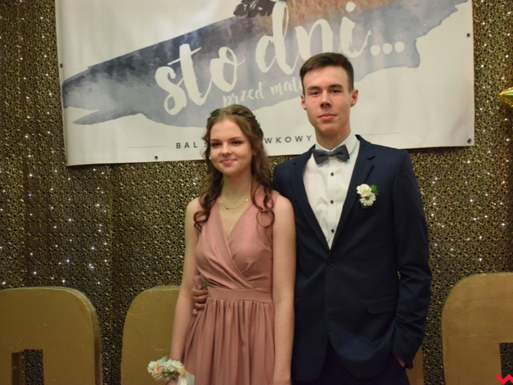 Polonez „Sienkiewicza”. Licealiści sto dni przed maturą