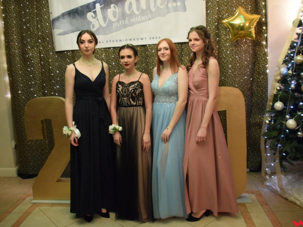 Polonez „Sienkiewicza”. Licealiści sto dni przed maturą