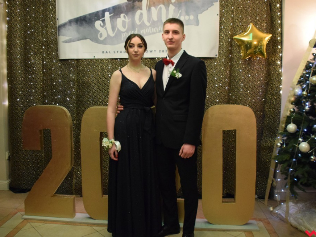 Polonez „Sienkiewicza”. Licealiści sto dni przed maturą