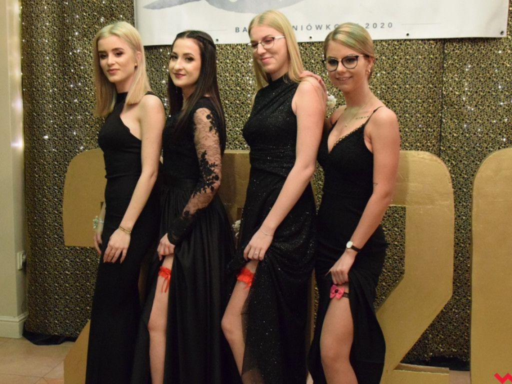 Polonez „Sienkiewicza”. Licealiści sto dni przed maturą