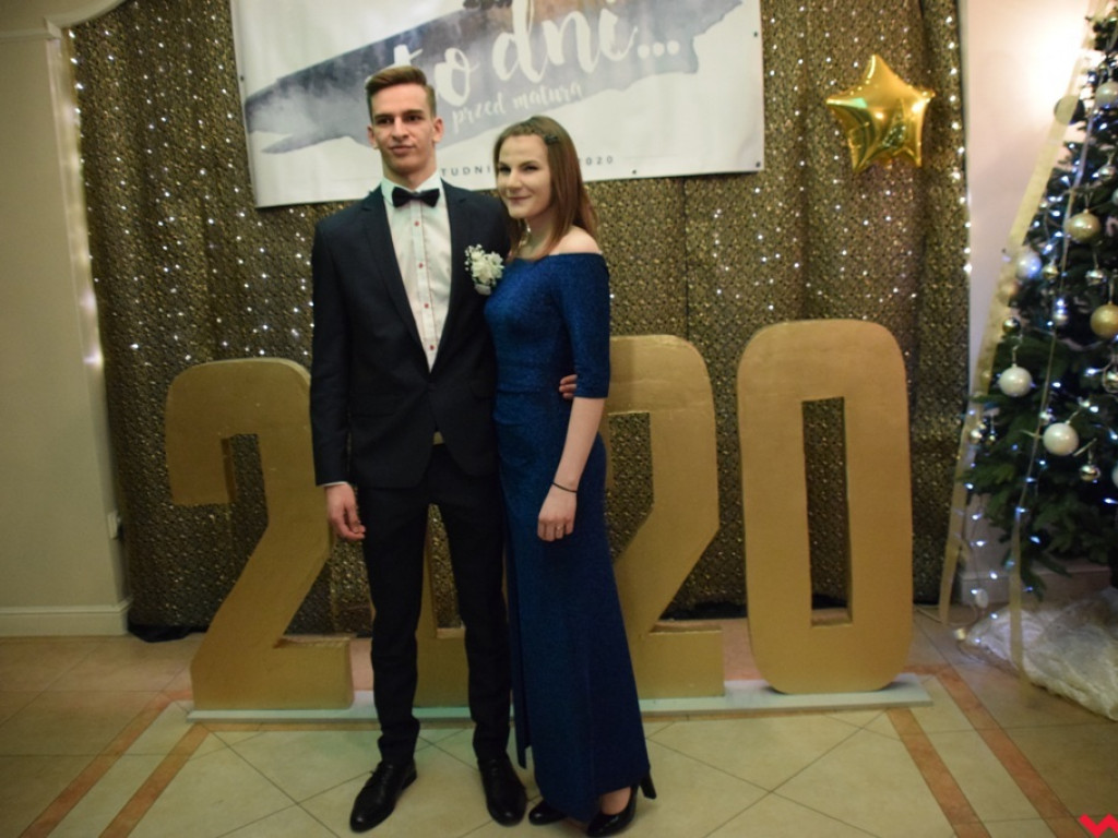 Polonez „Sienkiewicza”. Licealiści sto dni przed maturą