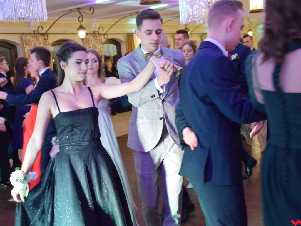 Polonez „Sienkiewicza”. Licealiści sto dni przed maturą