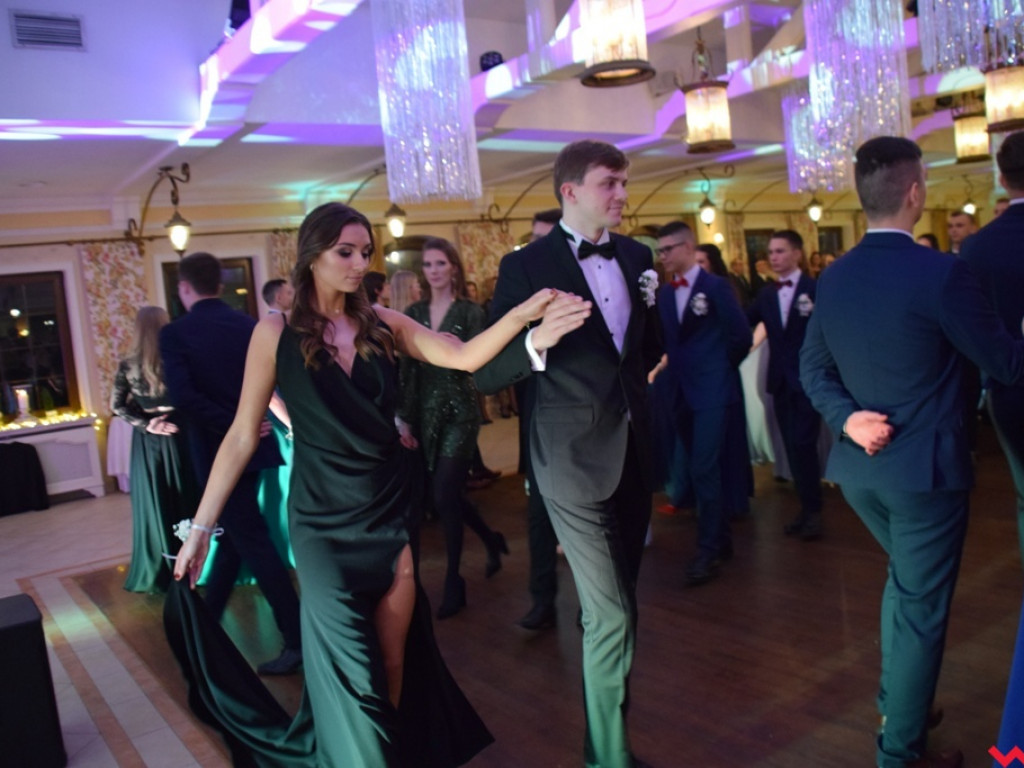 Polonez „Sienkiewicza”. Licealiści sto dni przed maturą