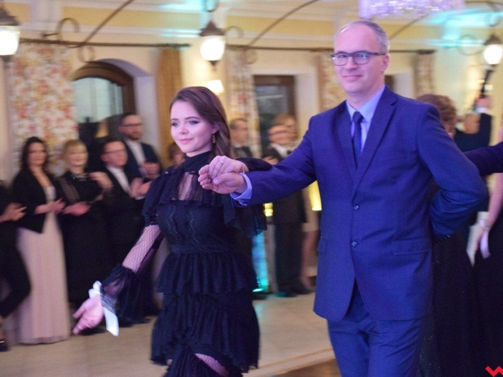 Polonez „Sienkiewicza”. Licealiści sto dni przed maturą