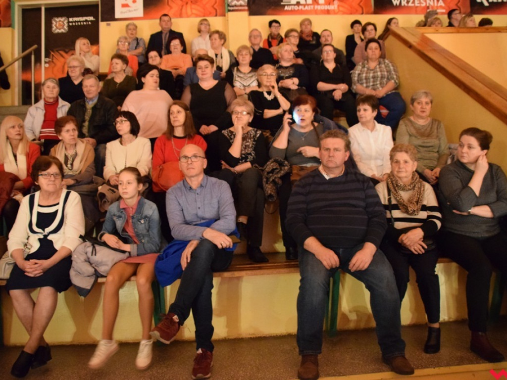 Ivona Pavlović zachęcała do tańca. Karnawałowe show po raz drugi we Wrześni!