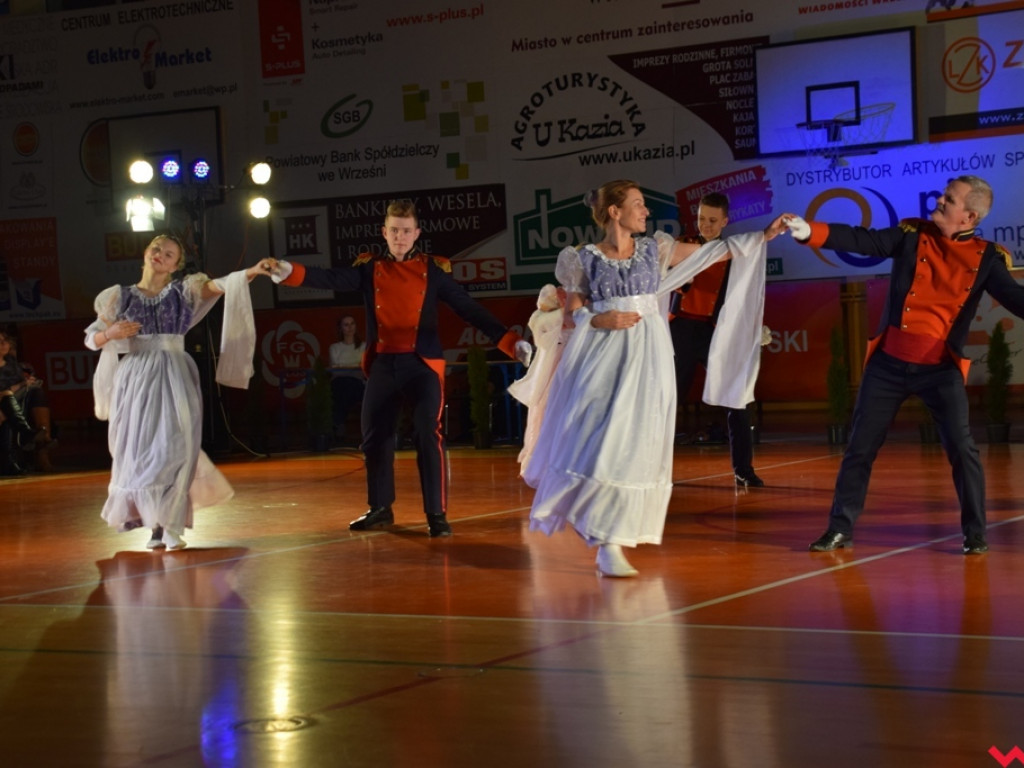 Ivona Pavlović zachęcała do tańca. Karnawałowe show po raz drugi we Wrześni!