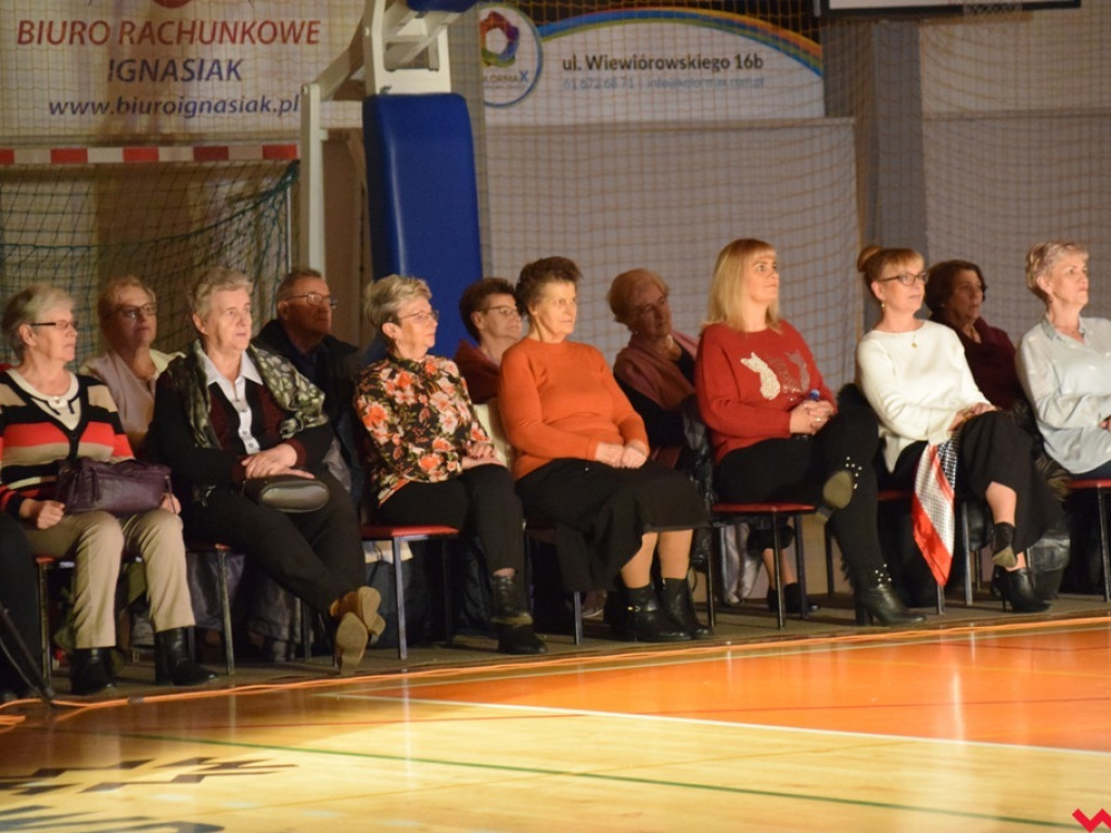 Ivona Pavlović zachęcała do tańca. Karnawałowe show po raz drugi we Wrześni!