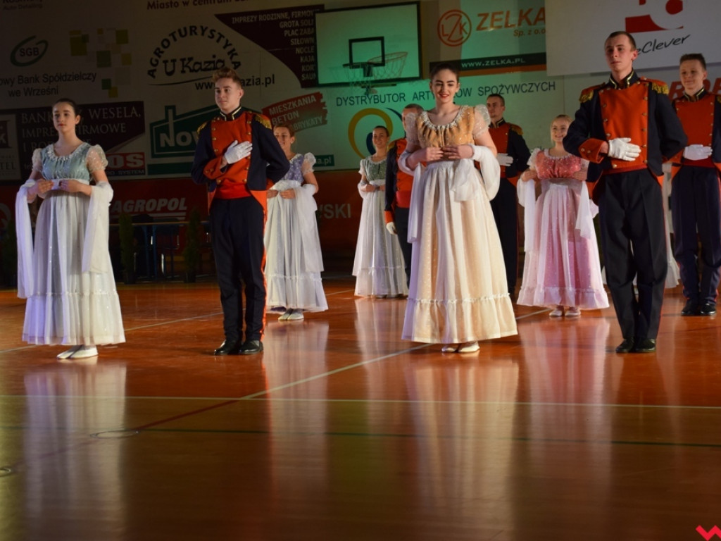 Ivona Pavlović zachęcała do tańca. Karnawałowe show po raz drugi we Wrześni!