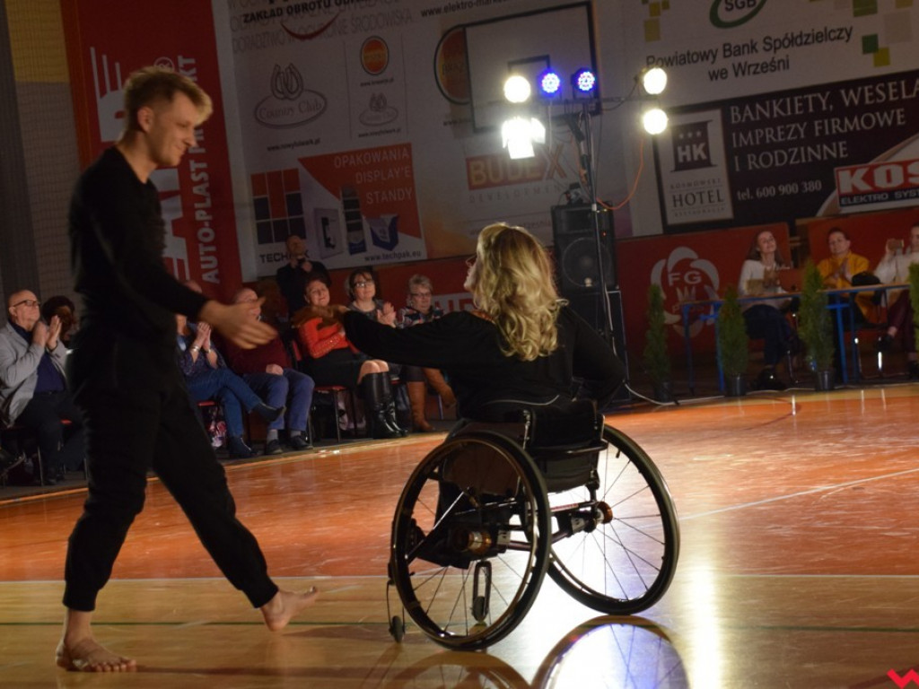 Ivona Pavlović zachęcała do tańca. Karnawałowe show po raz drugi we Wrześni!