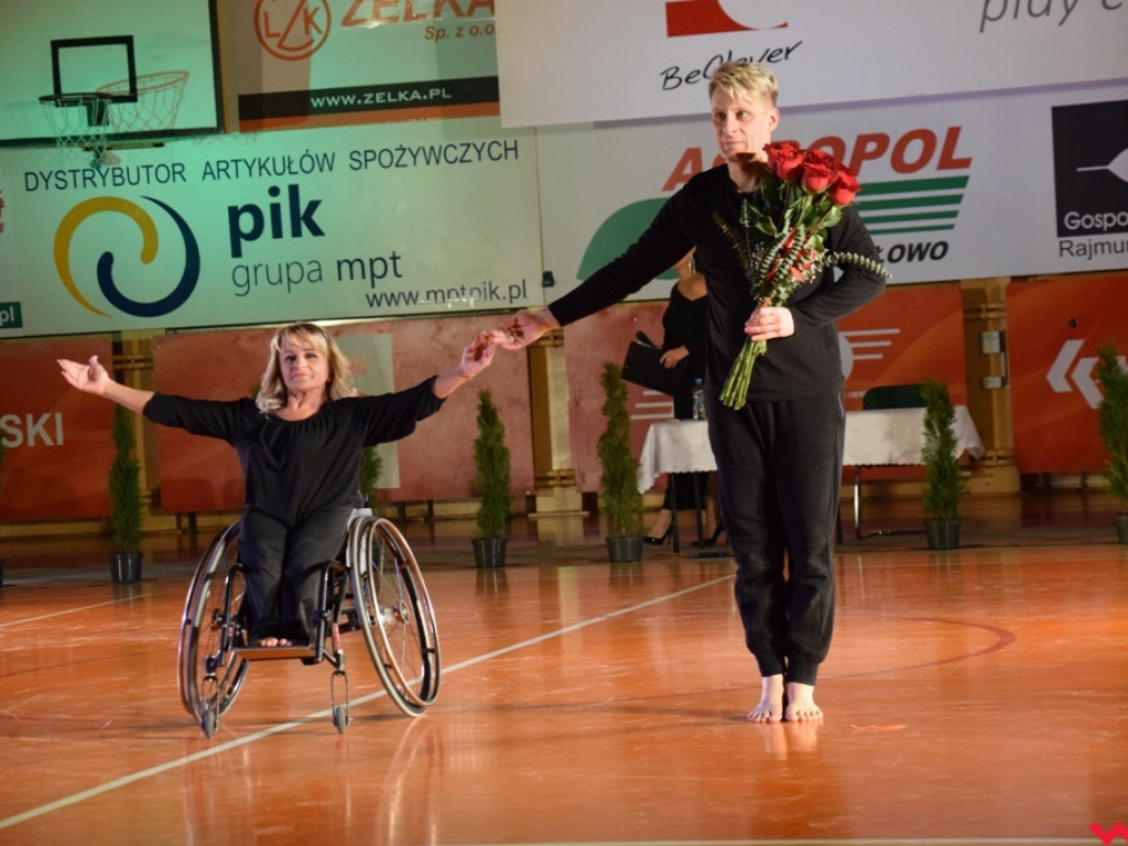 Ivona Pavlović zachęcała do tańca. Karnawałowe show po raz drugi we Wrześni!