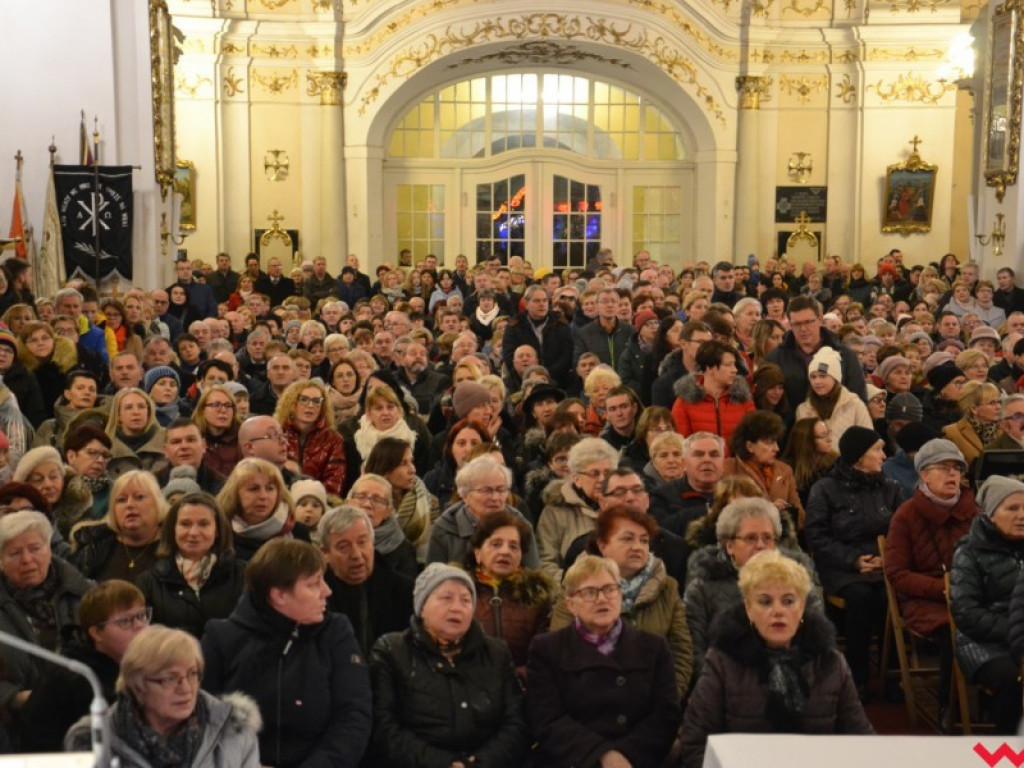 Górale spod samiuśkich Tater śpiewali kolędy. Publiczność była zachwycona