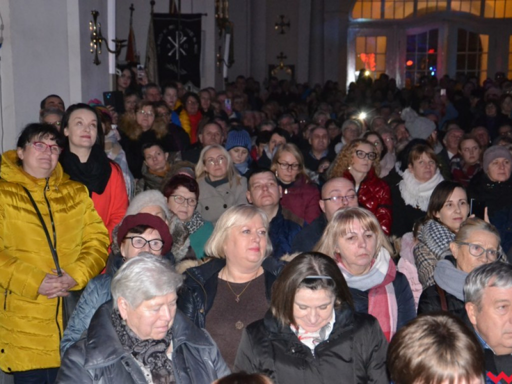 Górale spod samiuśkich Tater śpiewali kolędy. Publiczność była zachwycona