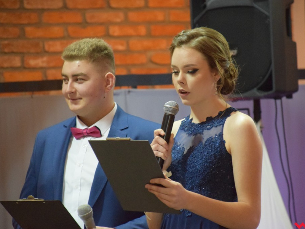 Uroczyście i kameralnie. Studniówka Zespołu Szkół Zawodowych nr 2