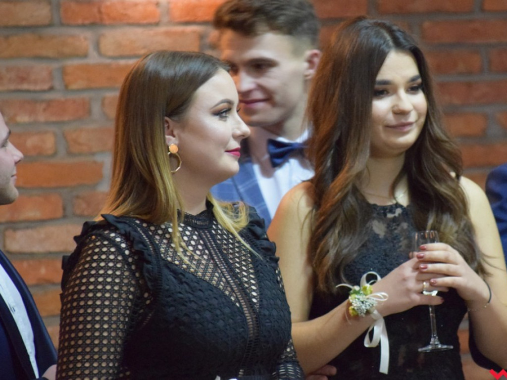 Uroczyście i kameralnie. Studniówka Zespołu Szkół Zawodowych nr 2